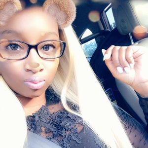 Meet your Posher, Ccierra